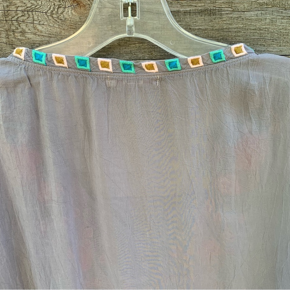 Johnny Was Blouse Womens S Boho Embroidered Short Sleeve Vneck Gray Multicolor - Picture 6 of 16